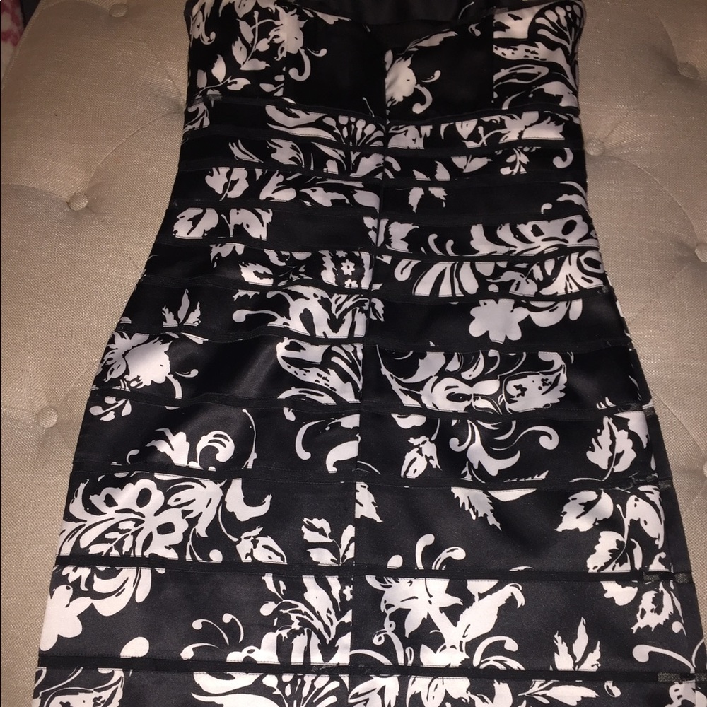 White House black market dress size 2 - Picture 3 of 8